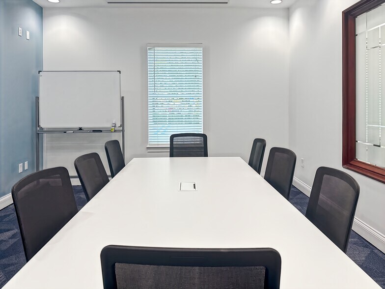 More Photos Of 235 N Westmonte Dr, Altamonte Springs Coworking Space