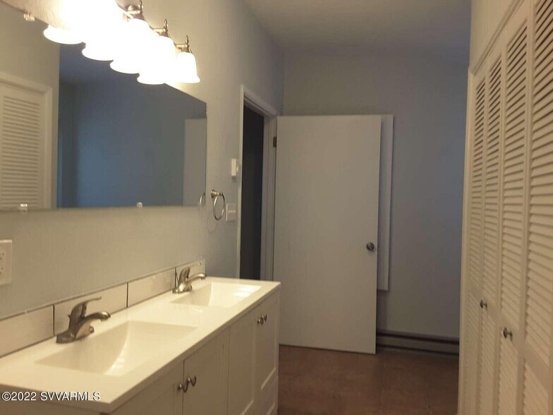 More Photos Of 4234 E Western Dr, Cottonwood Apartments For Sale