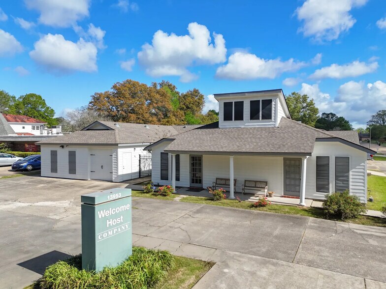 Primary Photo Of 13953 Perkins Rd, Baton Rouge Warehouse For Sale