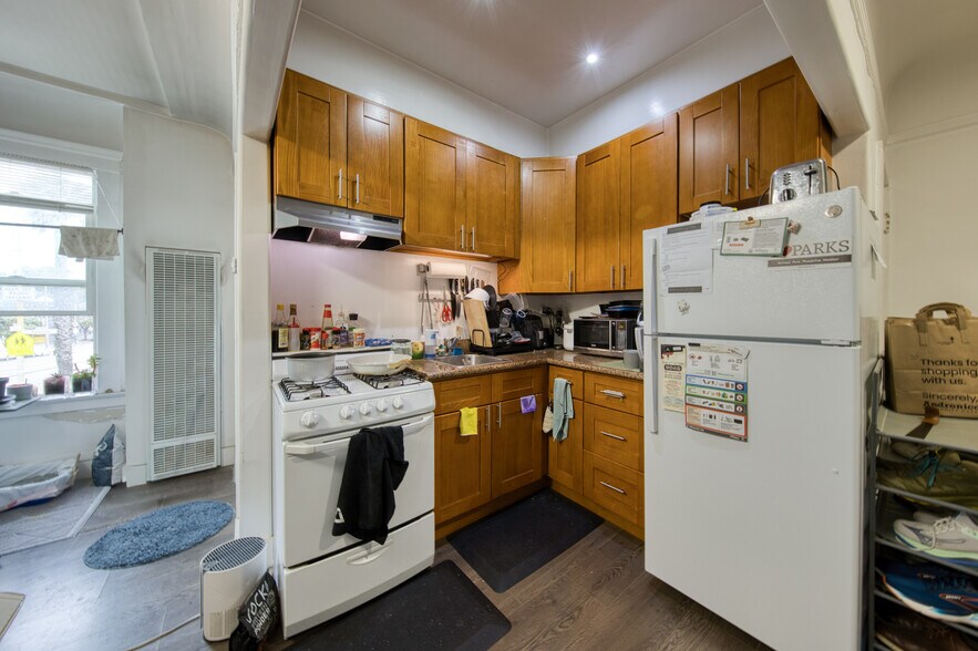 More Photos Of 1392 Funston Ave, San Francisco Apartments For Sale