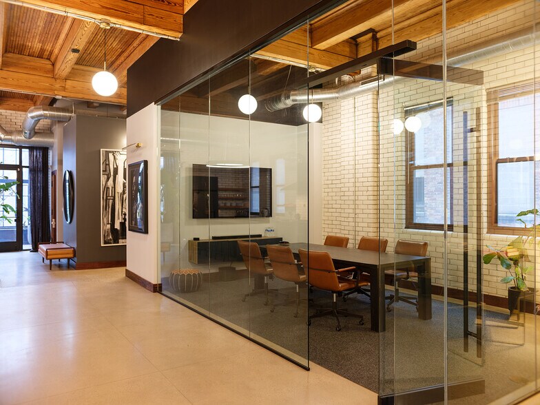 More Photos Of 1625 W Lafayette Blvd, Detroit Office For Lease
