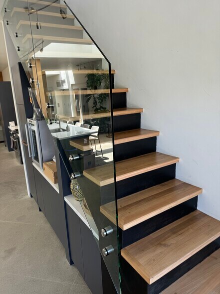 More Photos Of 1516 Folsom St, San Francisco Loft Creative Space For Lease