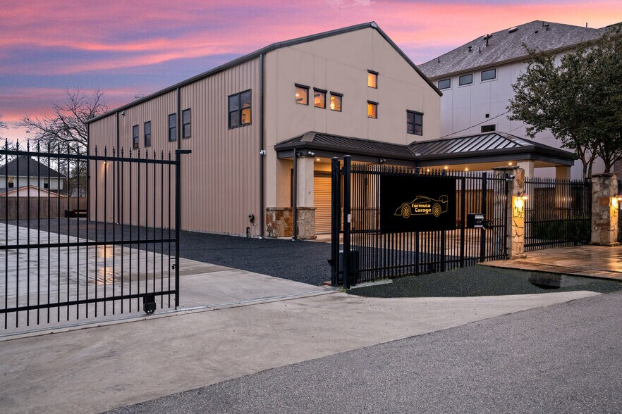 More Photos Of 4119 Allen St, Houston Office For Sale