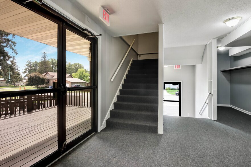 More Photos Of 104 E Barker St, Rice Lake Flex For Sale