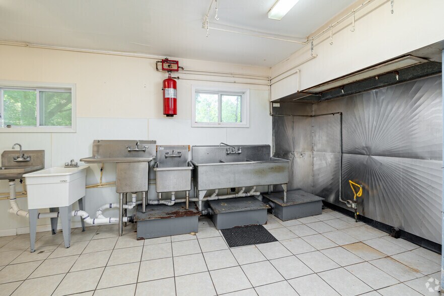 More Photos Of 2107 Mcafee Rd, Decatur Schools For Sale