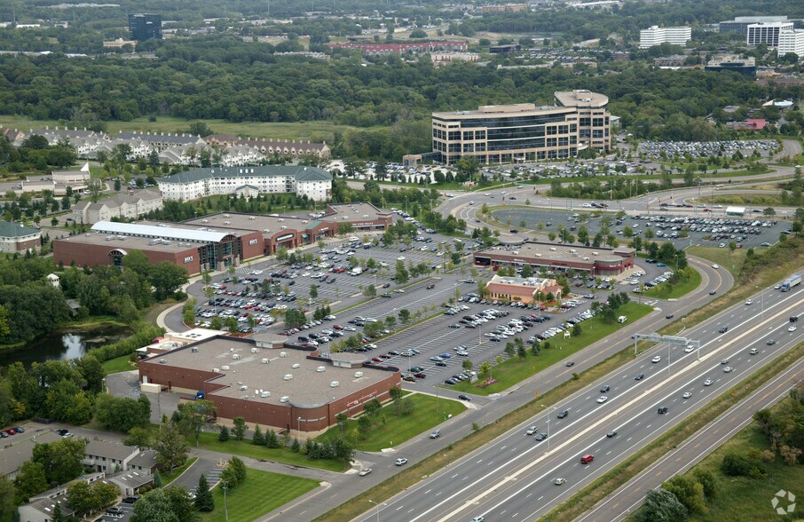 More Photos Of 11210-11260 Wayzata Blvd, Minnetonka Unknown For Lease