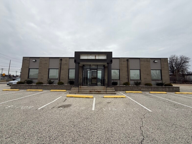 More Photos Of 2931 Route 73, Maple Shade Township Showroom For Sale
