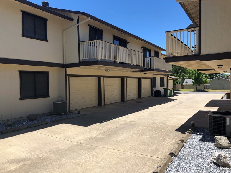 More Photos Of 3337 La Canada Dr, Cameron Park Apartments For Sale