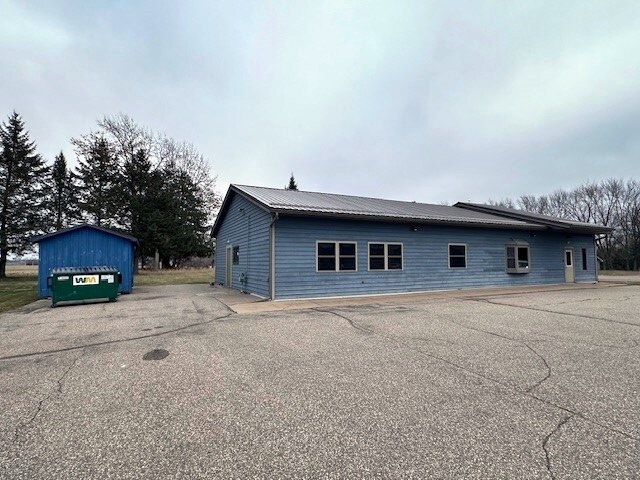 More Photos Of 7 Tiff Ave, Neillsville Office For Sale
