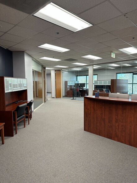 More Photos Of 6601 Owens Dr, Pleasanton Office For Lease