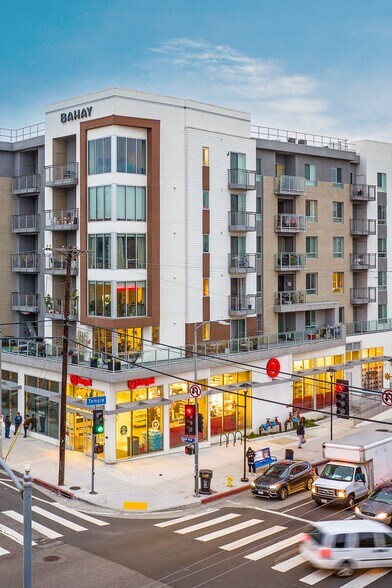 More Photos Of 330 N Westlake Ave, Los Angeles Apartments For Lease