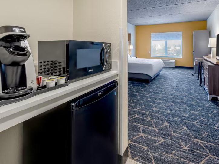 More Photos Of 1000 Imperial Ave, Rothschild Hotel For Sale