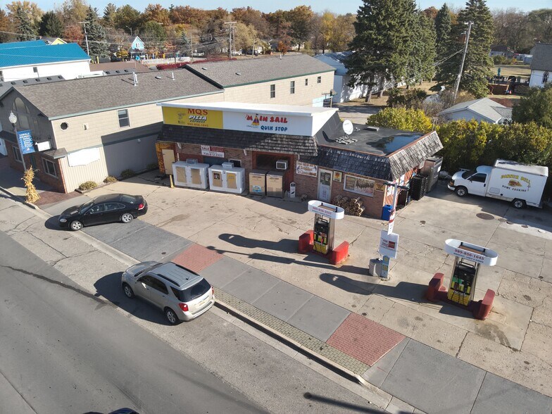 More Photos Of 6631 Main St, Caseville Service Station For Sale