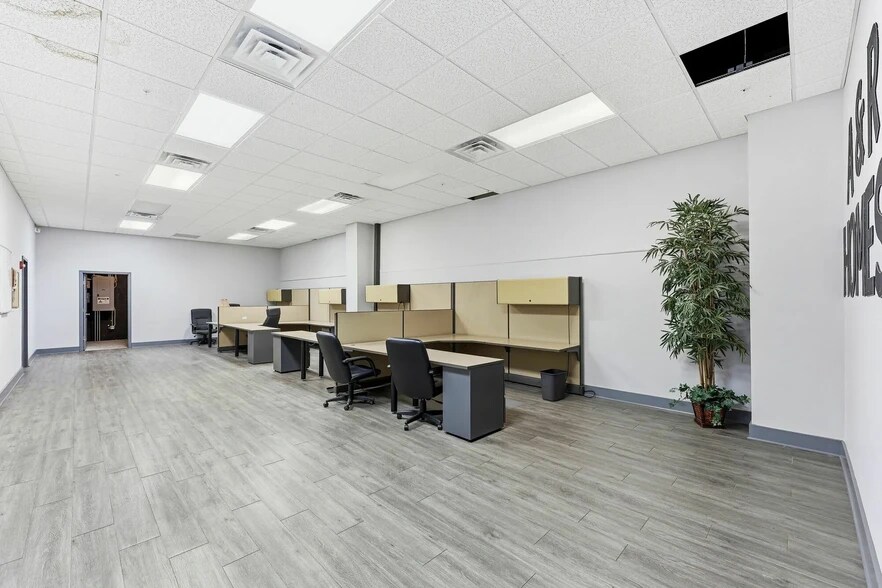 More Photos Of 4336 Cornelia Hwy, Lula Freestanding For Lease