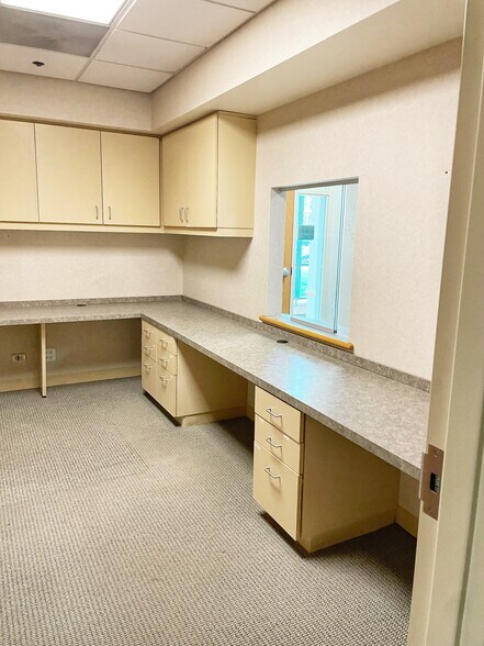 More Photos Of 1170 E Belvidere Rd, Grayslake Medical For Lease