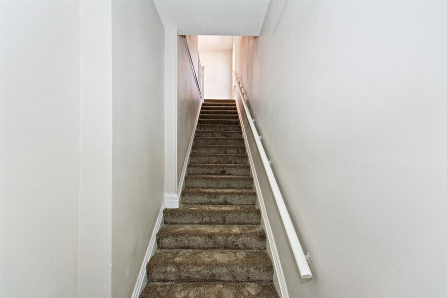 More Photos Of 1703 S Burlington Ave, Los Angeles Apartments For Sale