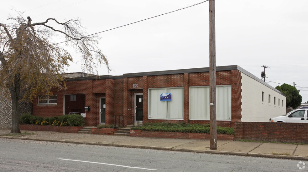 Primary Photo Of 3109 W Clay St, Richmond Office For Lease