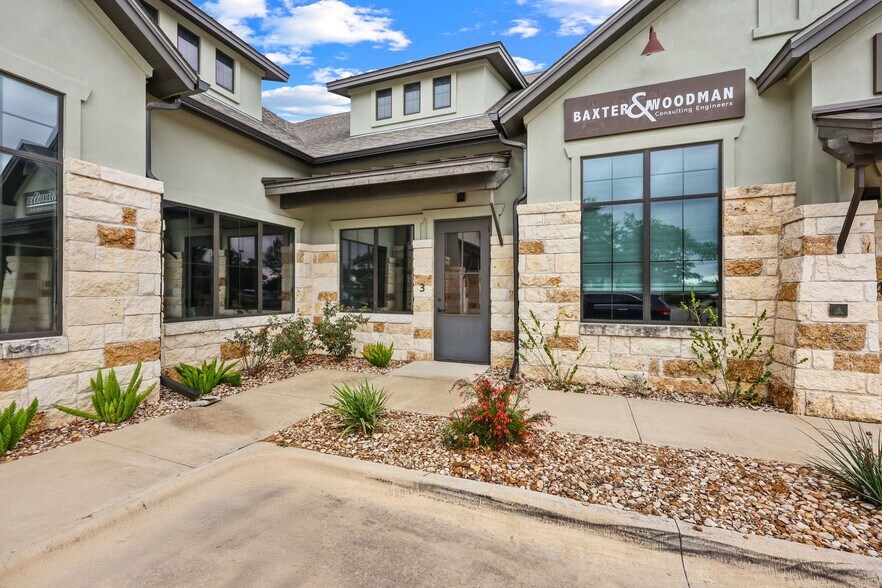 More Photos Of 301 Denali Pass, Cedar Park Office For Lease