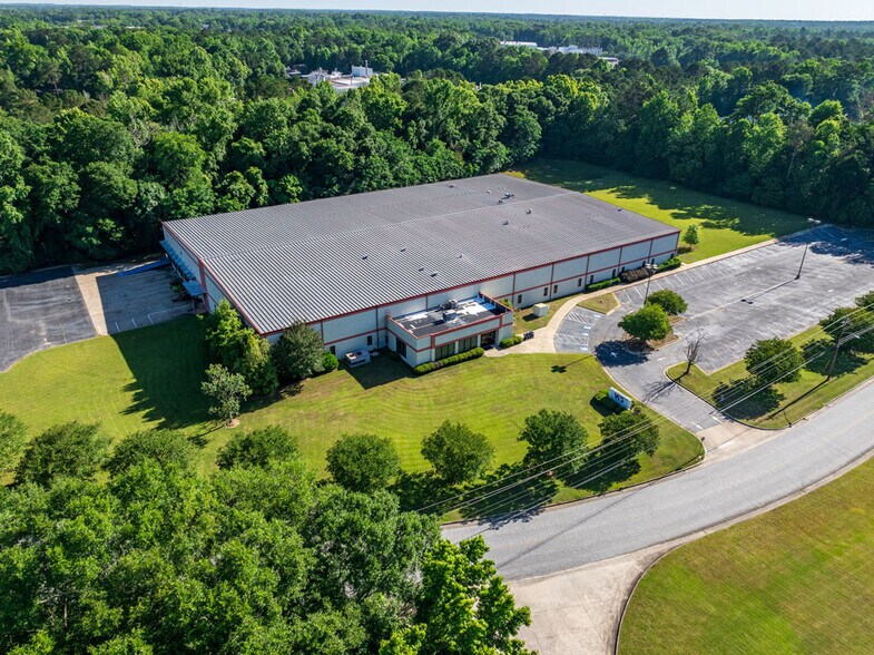 More Photos Of 4580 Cargo Dr, Columbus Manufacturing For Lease