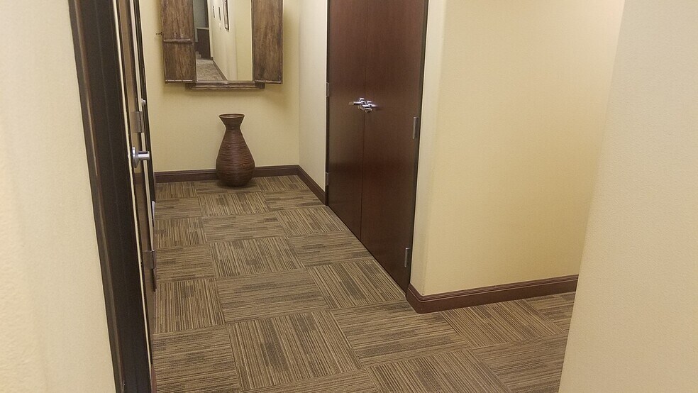 More Photos Of 7884 W Sahara Ave, Las Vegas Medical For Sale