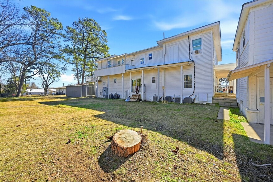 More Photos Of 3720 Sockwell Blvd, Greenville Apartments For Sale
