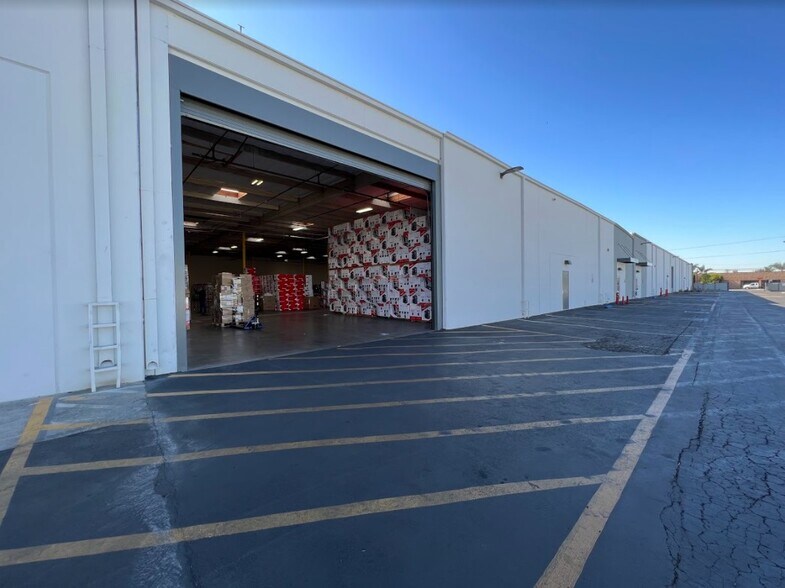 More Photos Of 11077 Rush St, South El Monte Warehouse For Lease