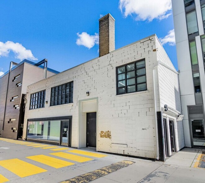 More Photos Of 42 Gladstone Ave, Toronto Storefront Retail Office For Lease