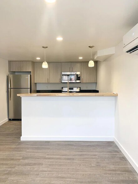 Primary Photo Of 326 Stewart St, Reno Apartments For Sale