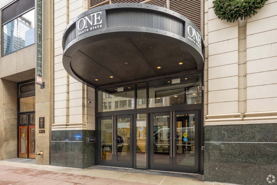 More Photos Of 1 N State St, Chicago Office Residential For Sale