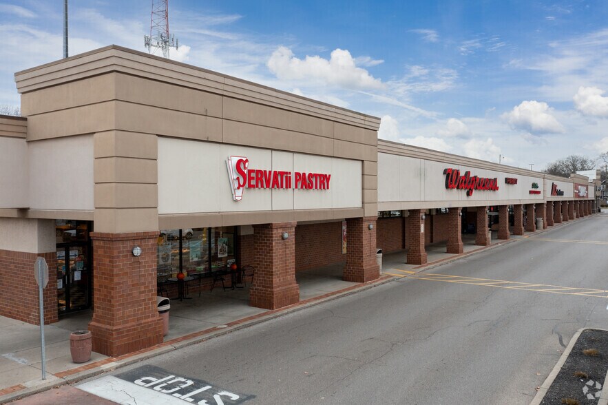 More Photos Of 3800-3838 Paxton Ave, Cincinnati Unknown For Lease