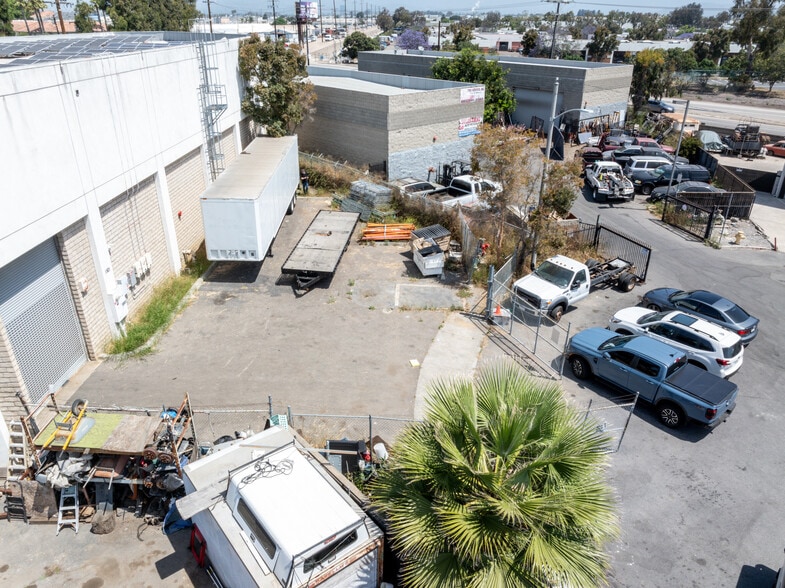 More Photos Of 1801 Sunkist Cir, Oxnard Warehouse For Sale