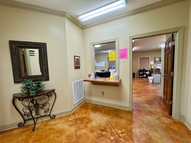 More Photos Of 2464 Main St, Plantersville Medical For Sale