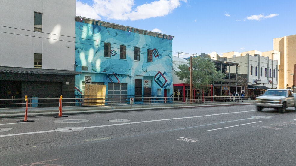 More Photos Of 134 E Washington St, Phoenix Bar For Sale