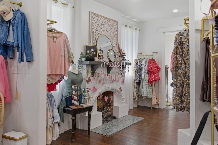 More Photos Of 203 N 11th St, Nashville Storefront Retail Office For Sale