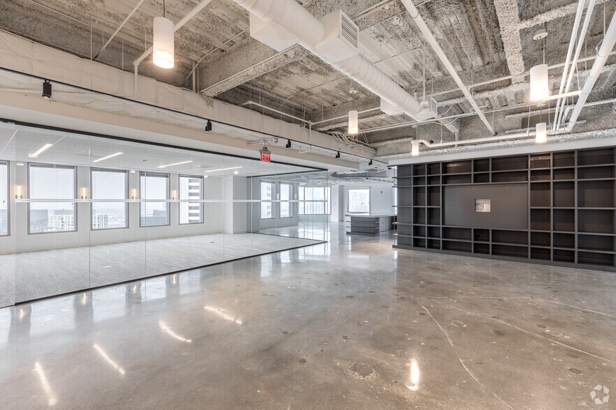 Photo of 21st Floor Ste 2100- Spec Suite