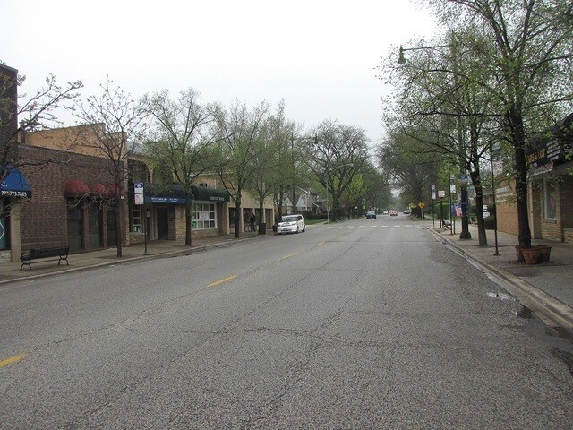 More Photos Of 6444 N Central Ave, Chicago Office For Sale