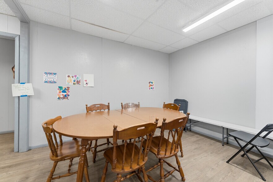 More Photos Of 102 4th St, Terra Alta Light Distribution For Sale