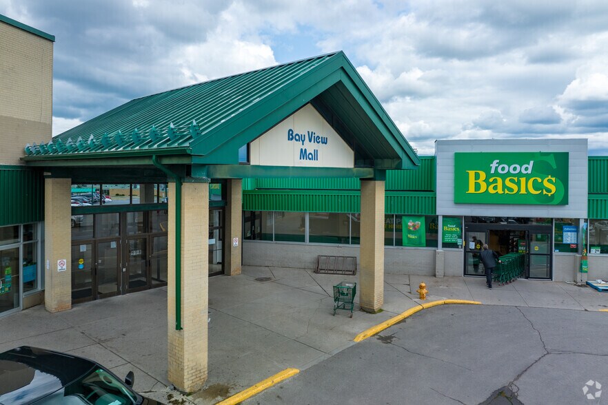 More Photos Of 470 Dundas St E, Belleville General Retail For Sale