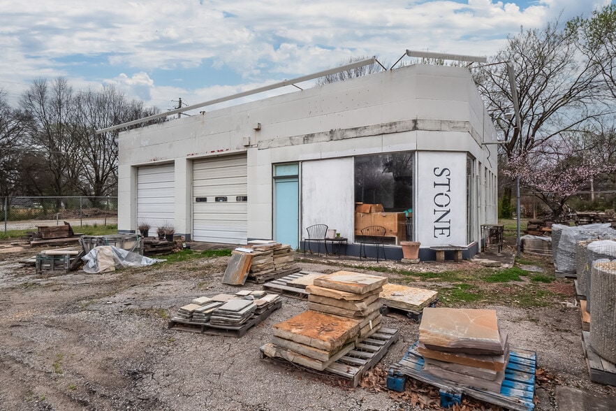 More Photos Of 1567 Cherry Rd, Memphis Industrial For Sale