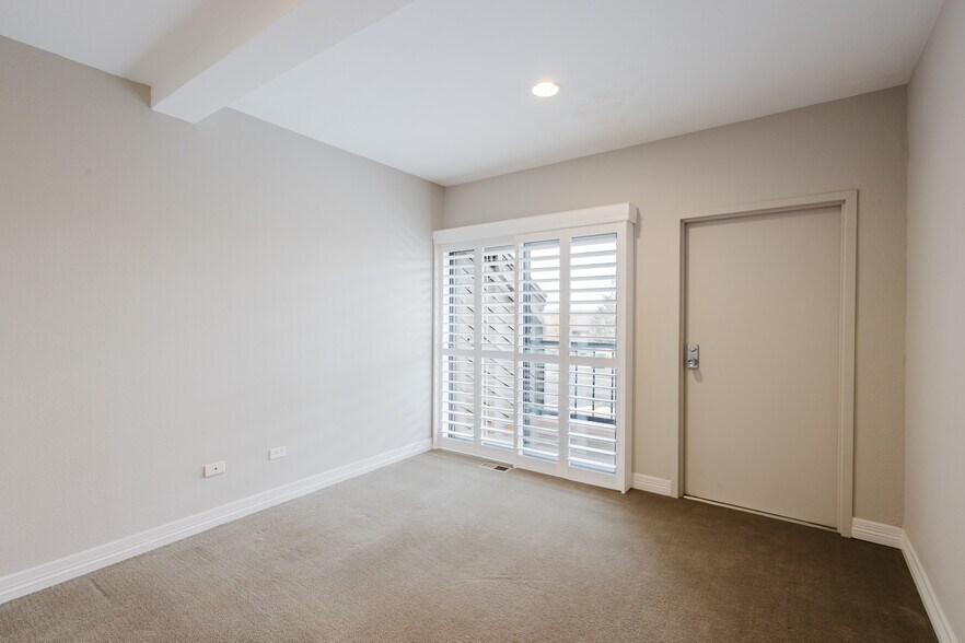 More Photos Of 7425-7495 E Peakview Ave, Centennial Office For Lease