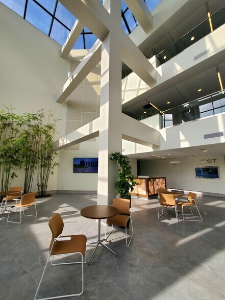 More Photos Of 433 S Main St, West Hartford Office For Lease