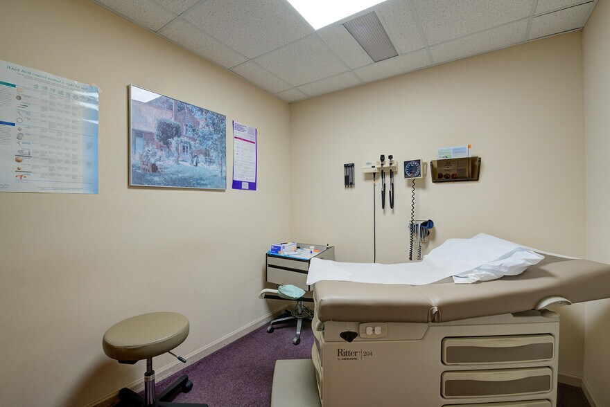 More Photos Of 1181 N Milford Rd, Milford Medical For Lease