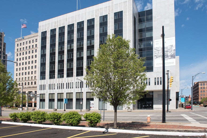 More Photos Of 6 W Federal St, Youngstown Office For Sale