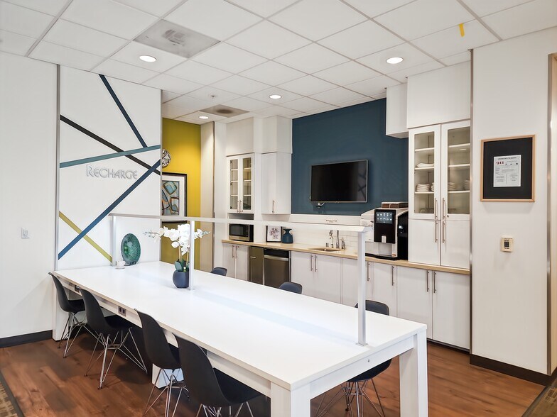 More Photos Of 2305 Historic Decatur Rd, San Diego Coworking Space
