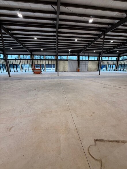 More Photos Of 14510 Fitzhugh Rd, Austin Flex For Lease