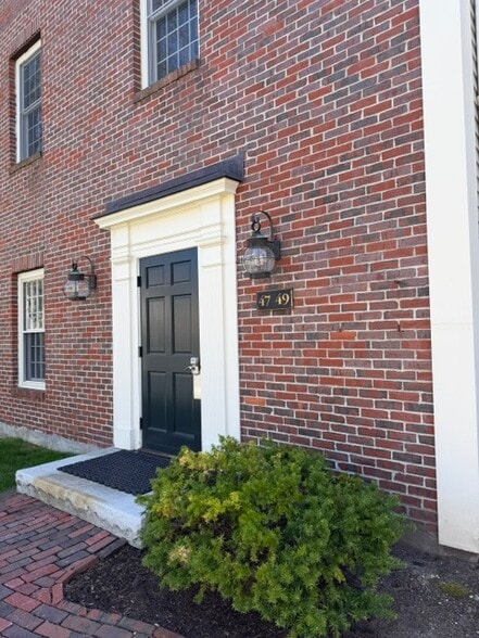 Primary Photo Of 45-49 Junction Sq, Concord Office For Lease