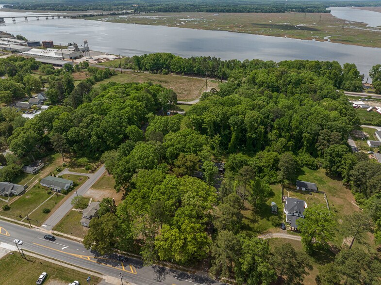 More Photos Of 2870 King William Ave, West Point Flex For Sale