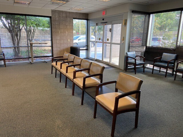 More Photos Of 8701 Maitland Summit Blvd, Orlando Health Club For Lease