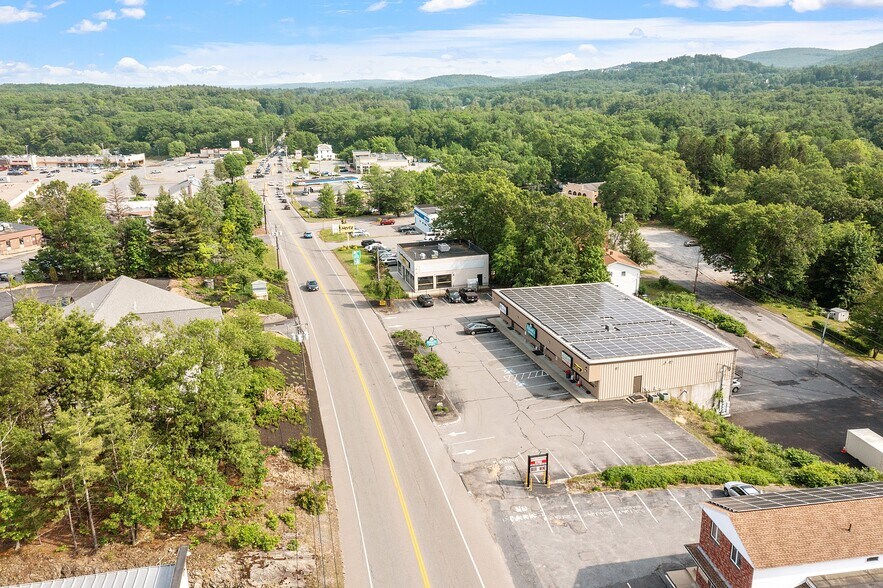 More Photos Of 67 Whalon St, Fitchburg Storefront For Lease