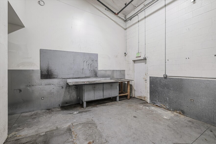 More Photos Of 3545 Soquel Dr, Soquel Auto Repair For Lease